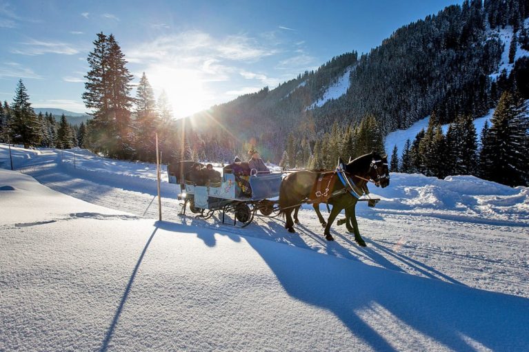 Pferdeschlittenfahrt Winterurlaub Filzmoos Alpenjuwel